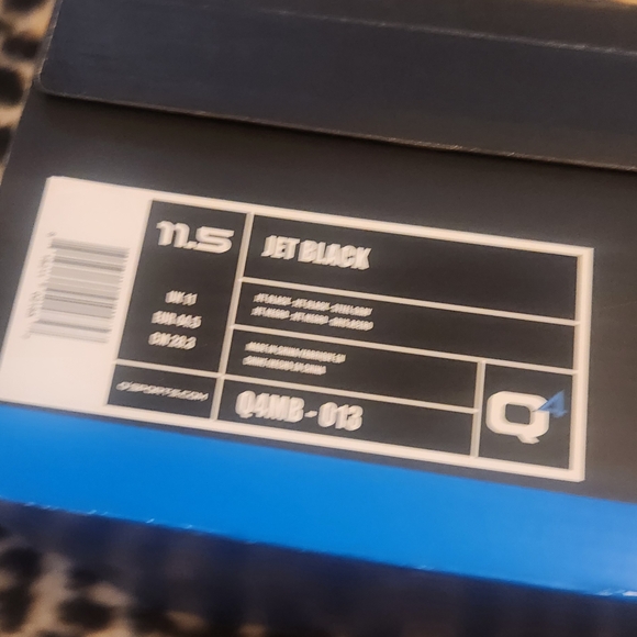 NEW in Box Q4 Sports Men's Jet Black Basketball Sneakers - Picture 5 of 5